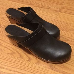 Sanita Clogs